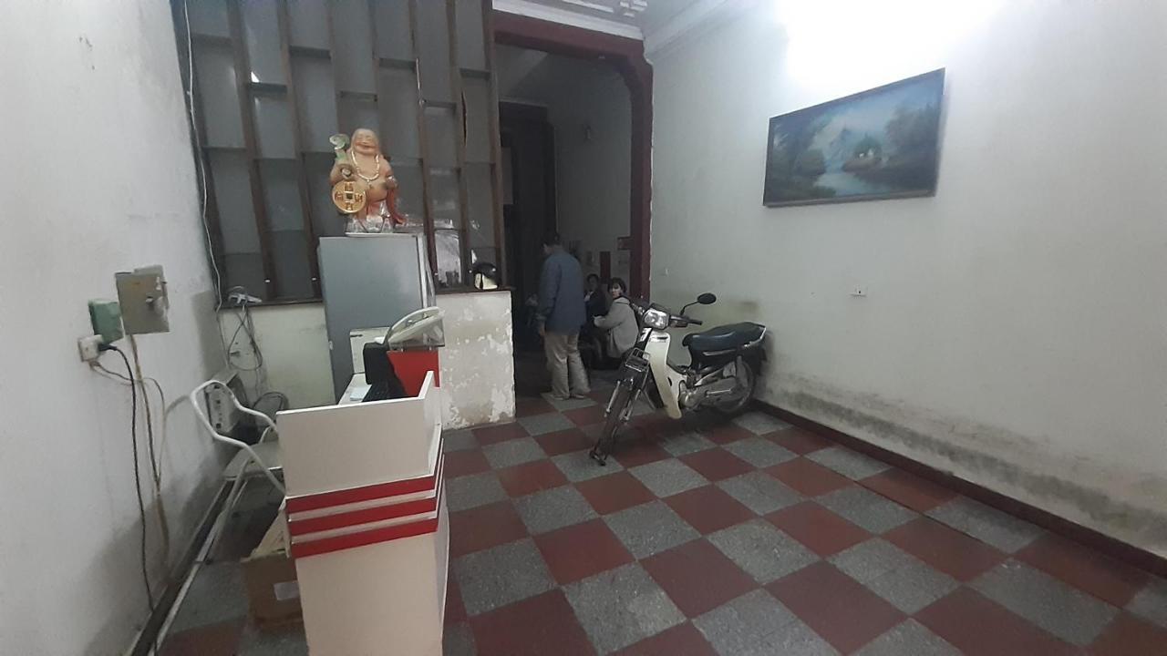 Oyo 681 Hoang Lan Guesthouse Hanoi Eksteriør billede